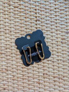 4/$25 GOLD SAFETY PIN EARRINGS